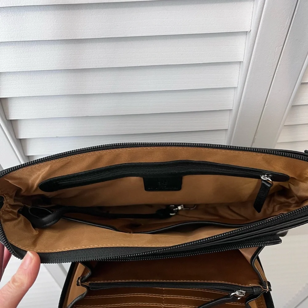 ili New York Black leather RFID PURSE - Picture 4 of 8